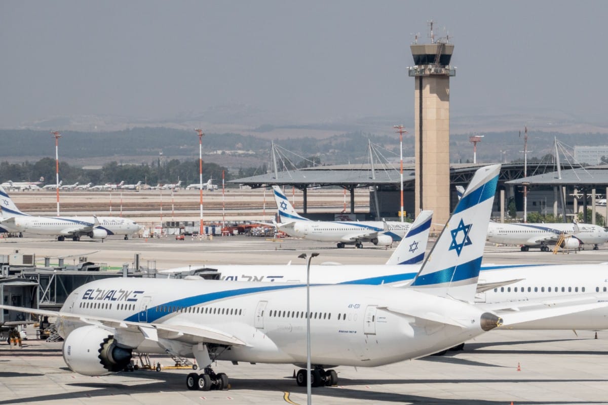 Israel anuncia la reapertura de su espacio aéreo tras casi ocho horas cerrado por los ataques de Irán
