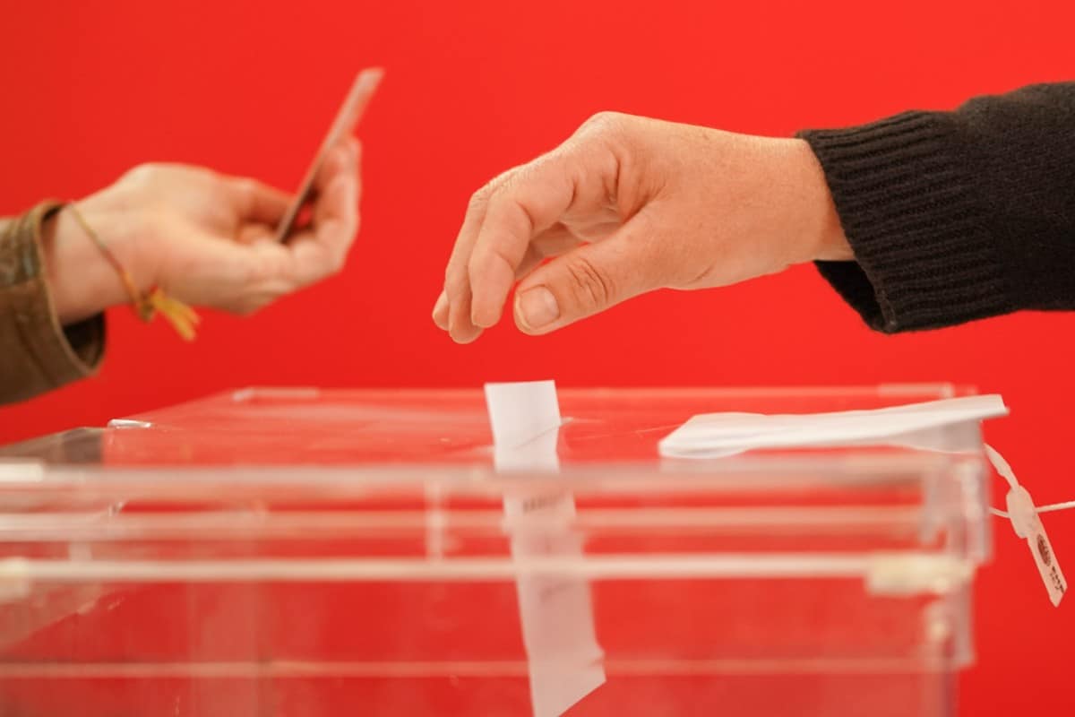 Las juntas electorales de las tres provincias vascas escrutarán el viernes el voto exterior