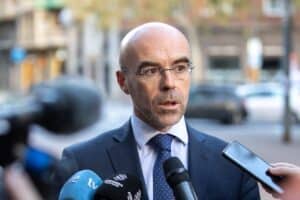 Buxadé critica la criminalización al turismo en Canarias. Europa Press.