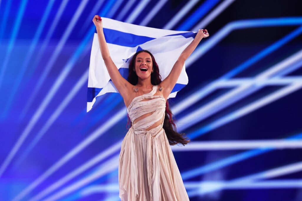 a secretaria general de Podemos, Ione Belarra, ha pedido al dúo alicantino Nebulossa, representante español en Eurovisión 2024, que no participe esta noche en la final del festival, puesto que ha considerado que esta es "la mejor manera de representar la voluntad" de España, un país que se ha manifestado "de manera solidaria durante todos estos meses".