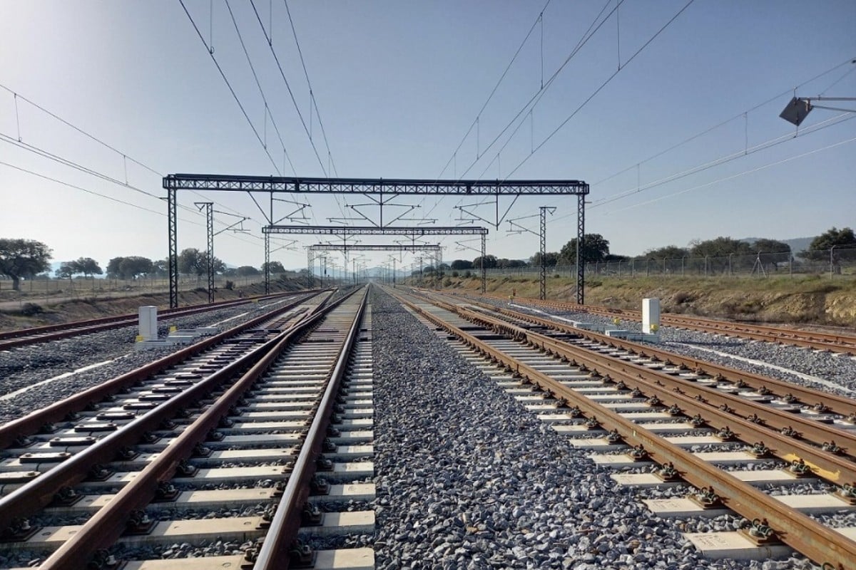 Las obras paralizan desde este lunes la mayoría de trenes en Extremadura