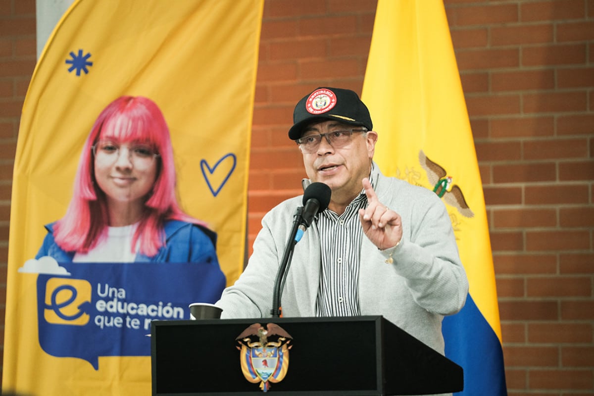 Dos magistrados del Consejo Electoral de Colombia señalan a Petro por financiación ilegal de campaña