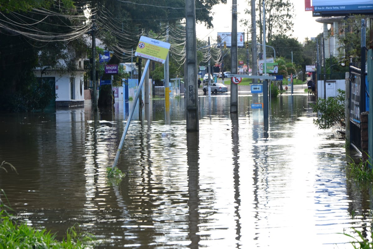 Ascienden a 151 los muertos por las inundaciones en el sur de Brasil