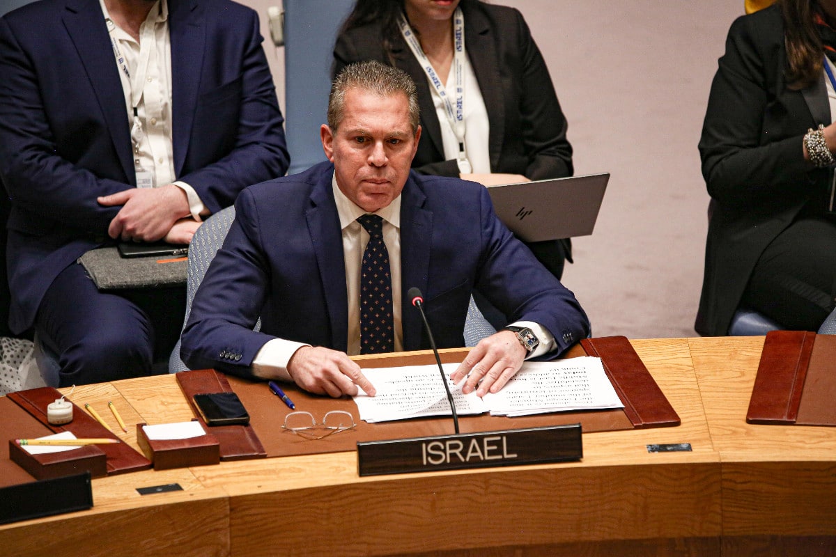 El embajador israelí en la ONU critica la decisión del organismo de rendir honores póstumos a Raisi
