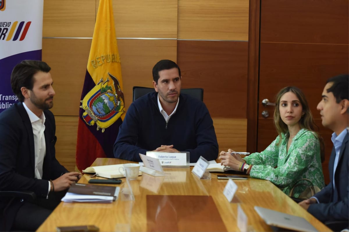 El Gobierno de Ecuador suspende durante diez días los apagones programados para solventar la crisis energética