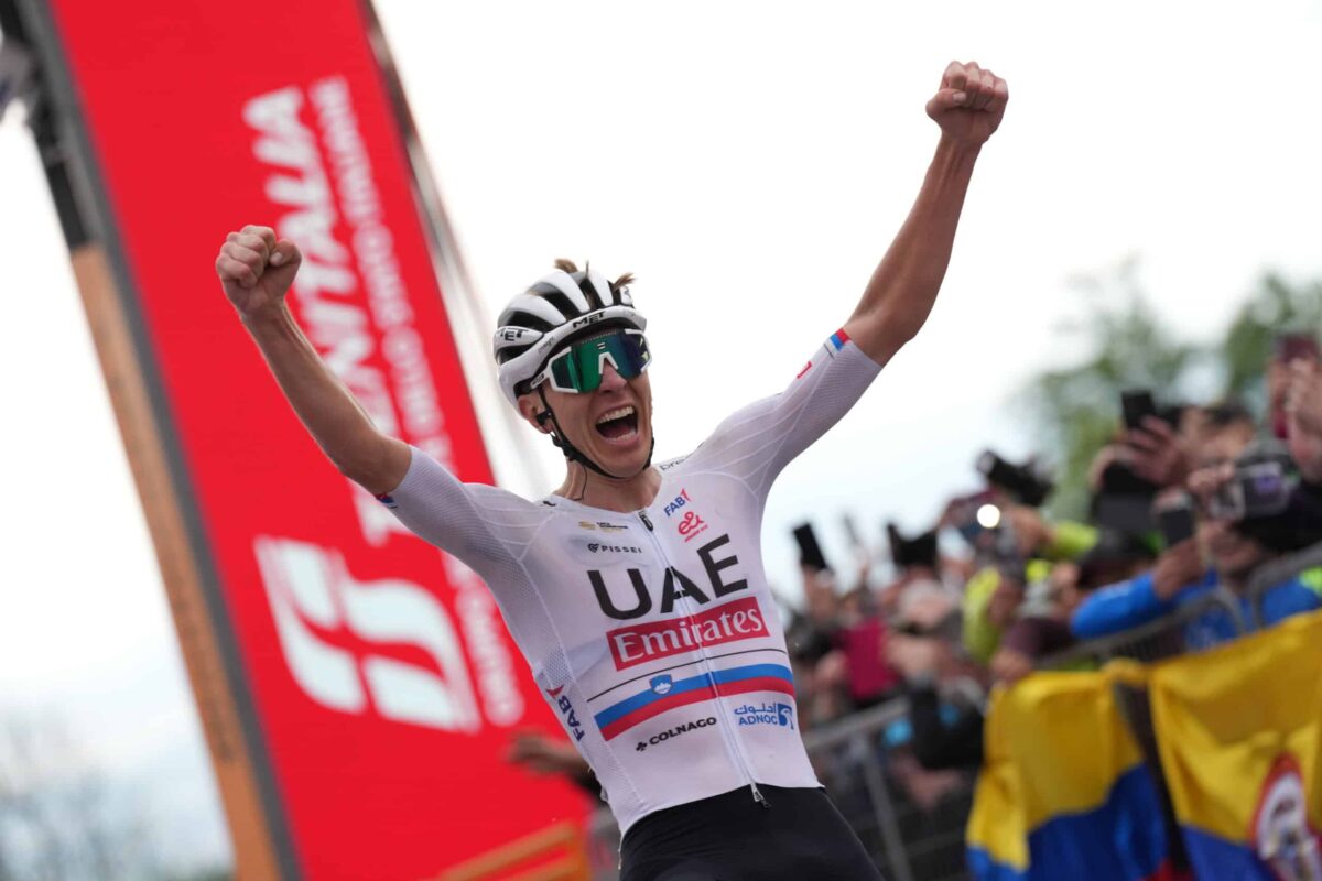Tadej Pogacar se exhibe en la segunda etapa y ya es líder del Giro de Italia