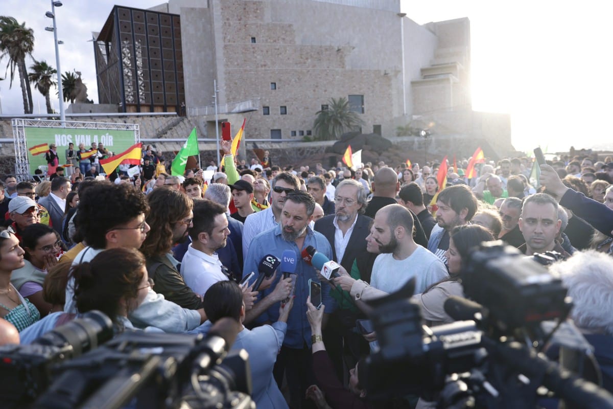 Abascal recuerda en Las Palmas que el PSOE y el PP han votado juntos en Bruselas la «amenaza de muerte» al sector primario y a la soberanía energética