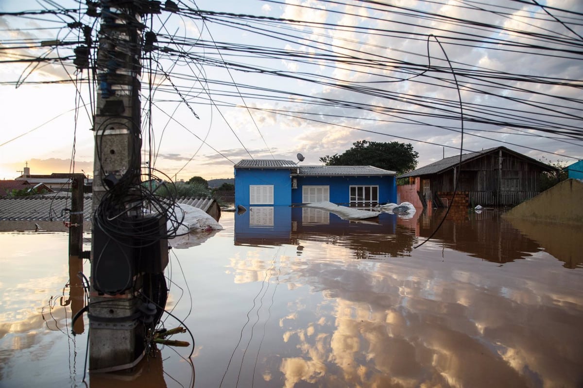 Ascienden a 95 el número de muertos tras las lluvias en Río Grande del Sur