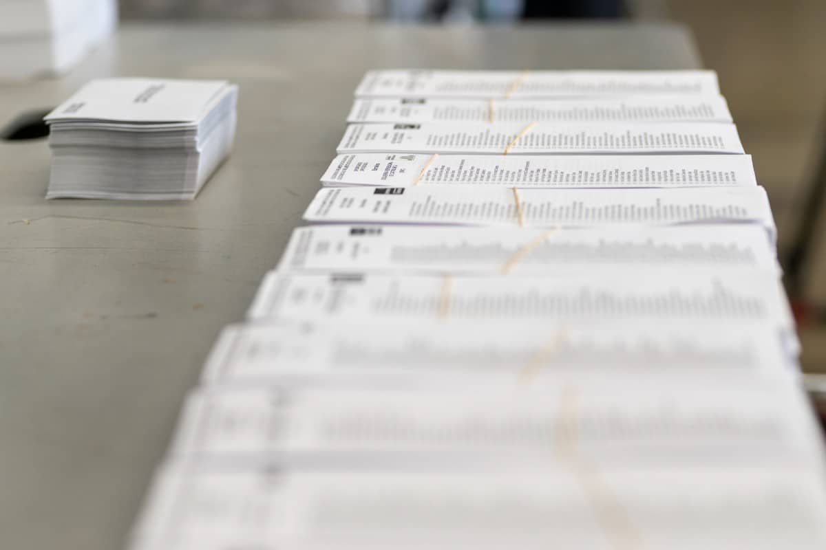 Más de 5,7 millones de catalanes acuden a las urnas en unas elecciones regionales decisivas también para el conjunto de España