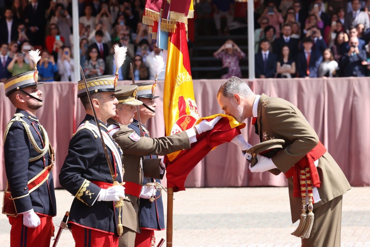 El Rey Felipe VI renueva el juramento de la Bandera en la Academia General Militar de Zaragoza