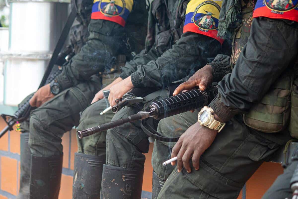 Al menos once guerrilleros mueren en enfrentamientos entre disidencias de las FARC rivales en Colombia
