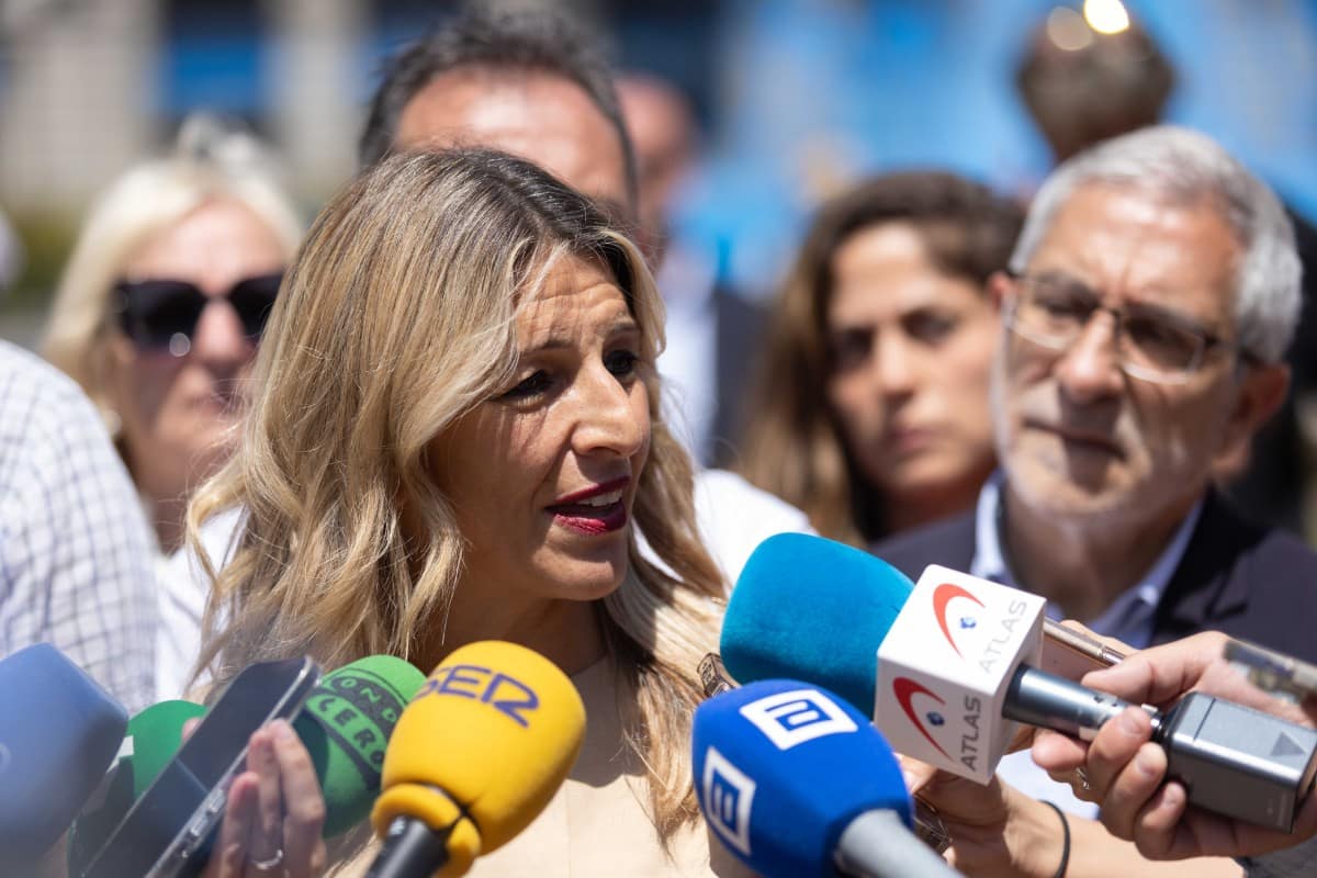 Díaz proclama que seguirá coordinando Sumar en el Gobierno: «No me voy, me quedo»