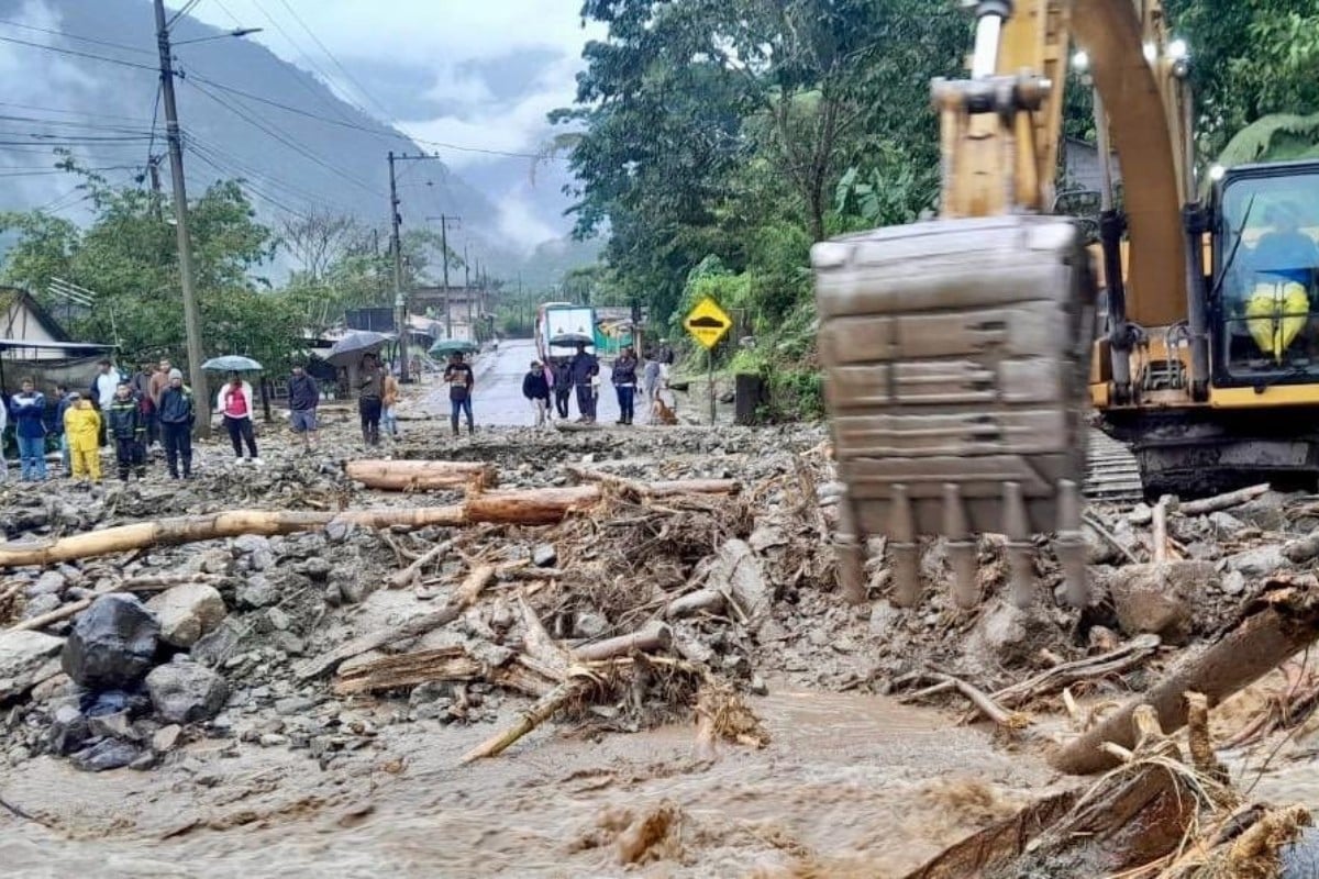 Mueren seis personas a causa de un deslizamiento de tierra por las lluvias torrenciales en Ecuador