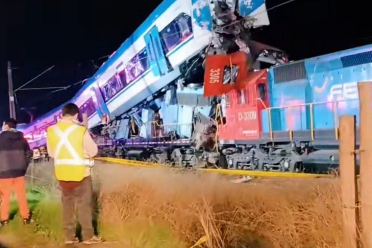 Al menos dos muertos y nueve heridos tras la colisión entre dos trenes en el sur de Chile