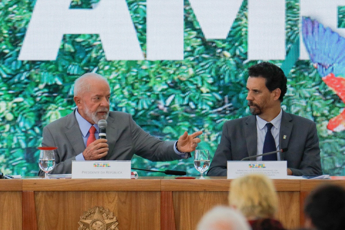 Lula da Silva nombra como ministro de Propaganda a un exasesor de campaña de Hugo Chávez