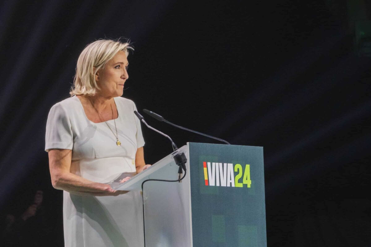 Marine Le Pen: «Debemos impedir la transformación de nuestros Estados en simples regiones»