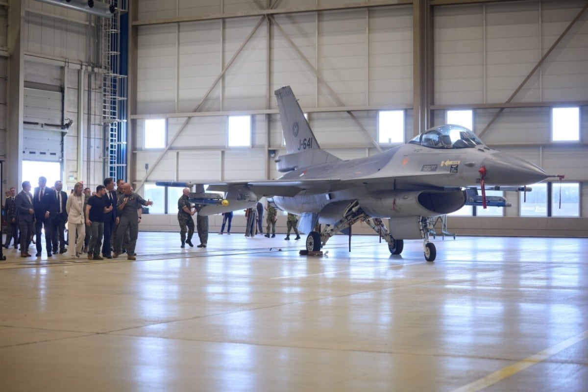 Países Bajos autoriza a Ucrania a usar los F-16 donados para atacar posiciones rusas