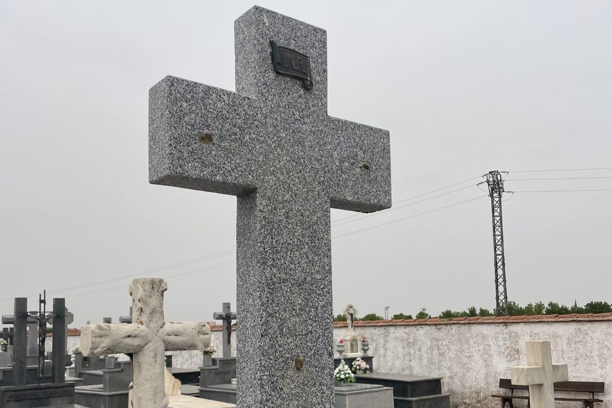 La Guardia Civil desarticula una red criminal dedicada al robo masivo de crucifijos en cementerios de Toledo