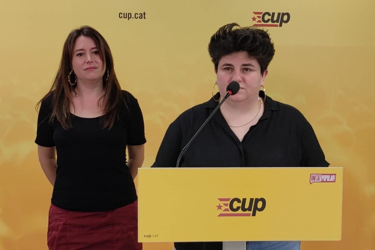 La CUP y Alianza Catalana compartirán el grupo mixto en el Parlament si ERC o los comunes no ceden un escaño a los antisistema de extrema izquierda