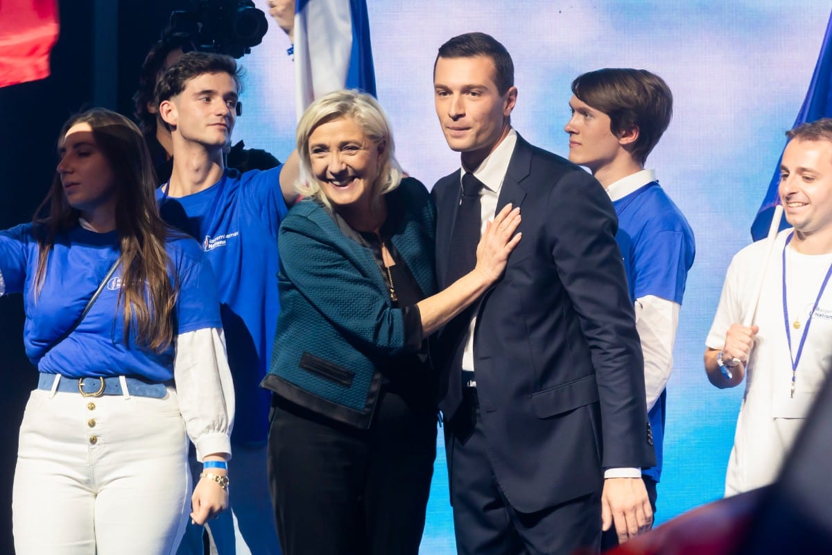 La probable victoria del partido de Marine Le Pen en las legislativas alarma al establishment francés