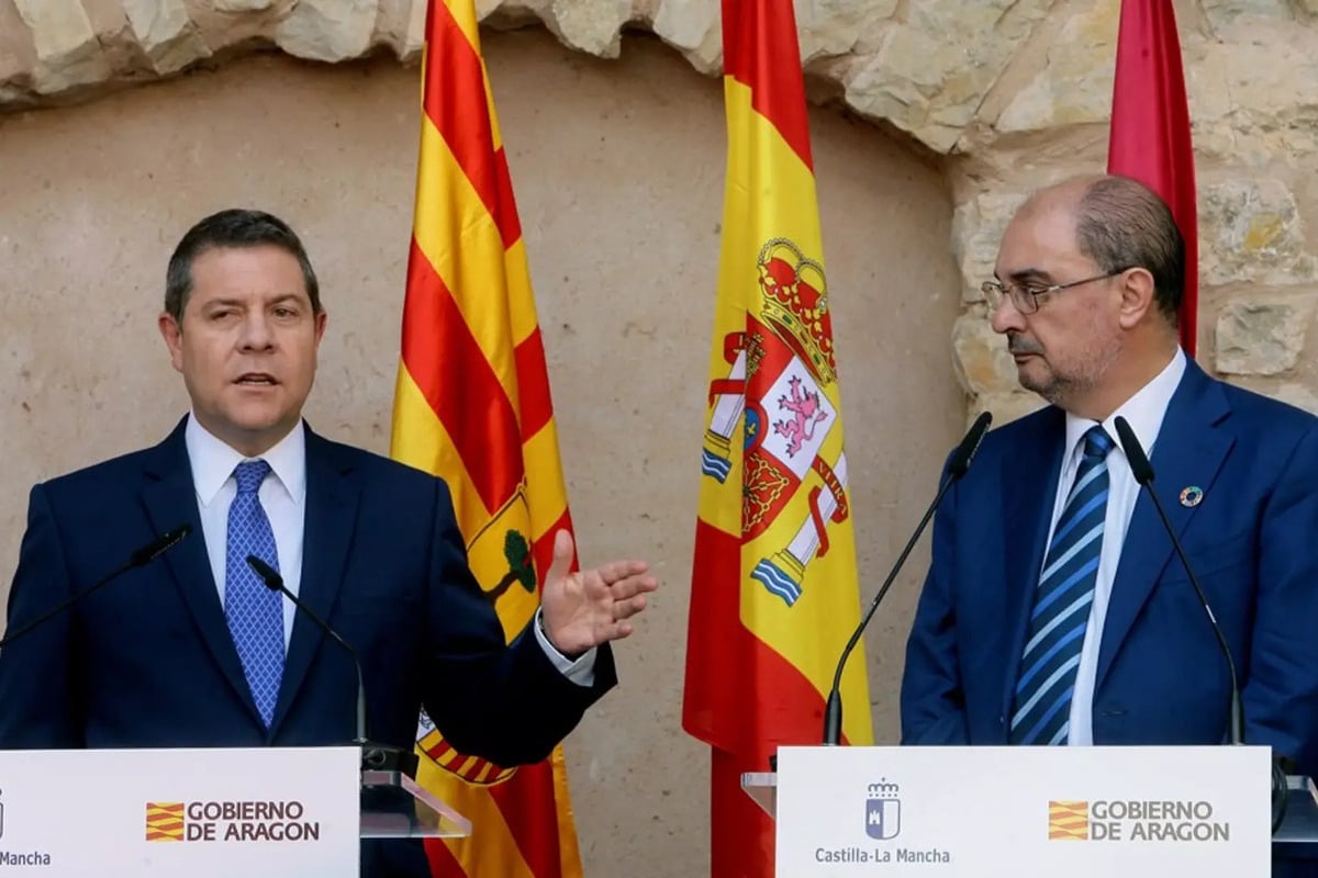 Las federaciones autonómicas del PSOE se rebelan contra la propuesta de una «financiación singular» para Cataluña