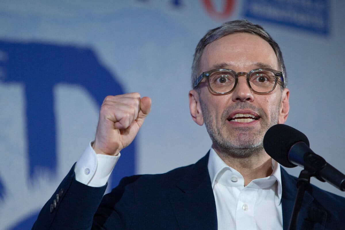 El partido soberanista FPÖ habría ganado las elecciones europeas en Austria con el 27% del voto