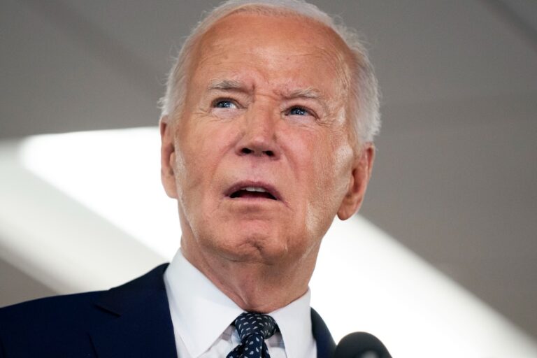 Los audios secretos de Biden: el expresidente estadounidense guardaba documentos clasificados en su sótano
