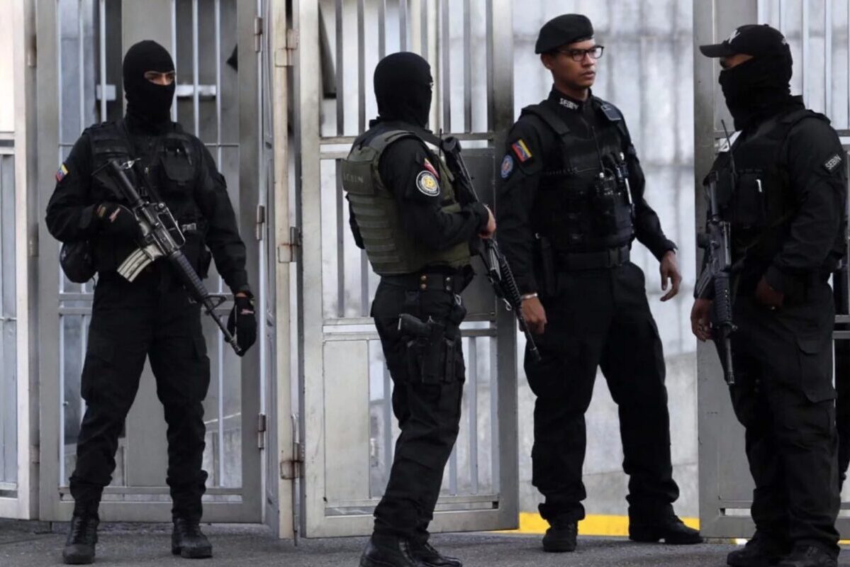 Cake Minuesa, liberado por la dictadura de Maduro y deportado a España