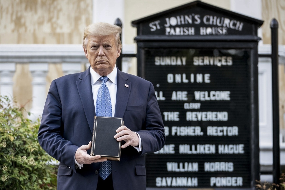 Trump celebra la resurrección de Cristo y reivindica la cristiandad de EEUU: «Es una nación de creyentes. Necesitamos a Dios. Queremos a Dios»