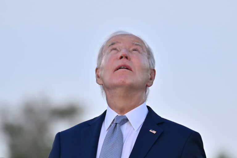 Biden evalúa los daños del huracán Helene con gobernadores republicanos antes de viajar a Florida