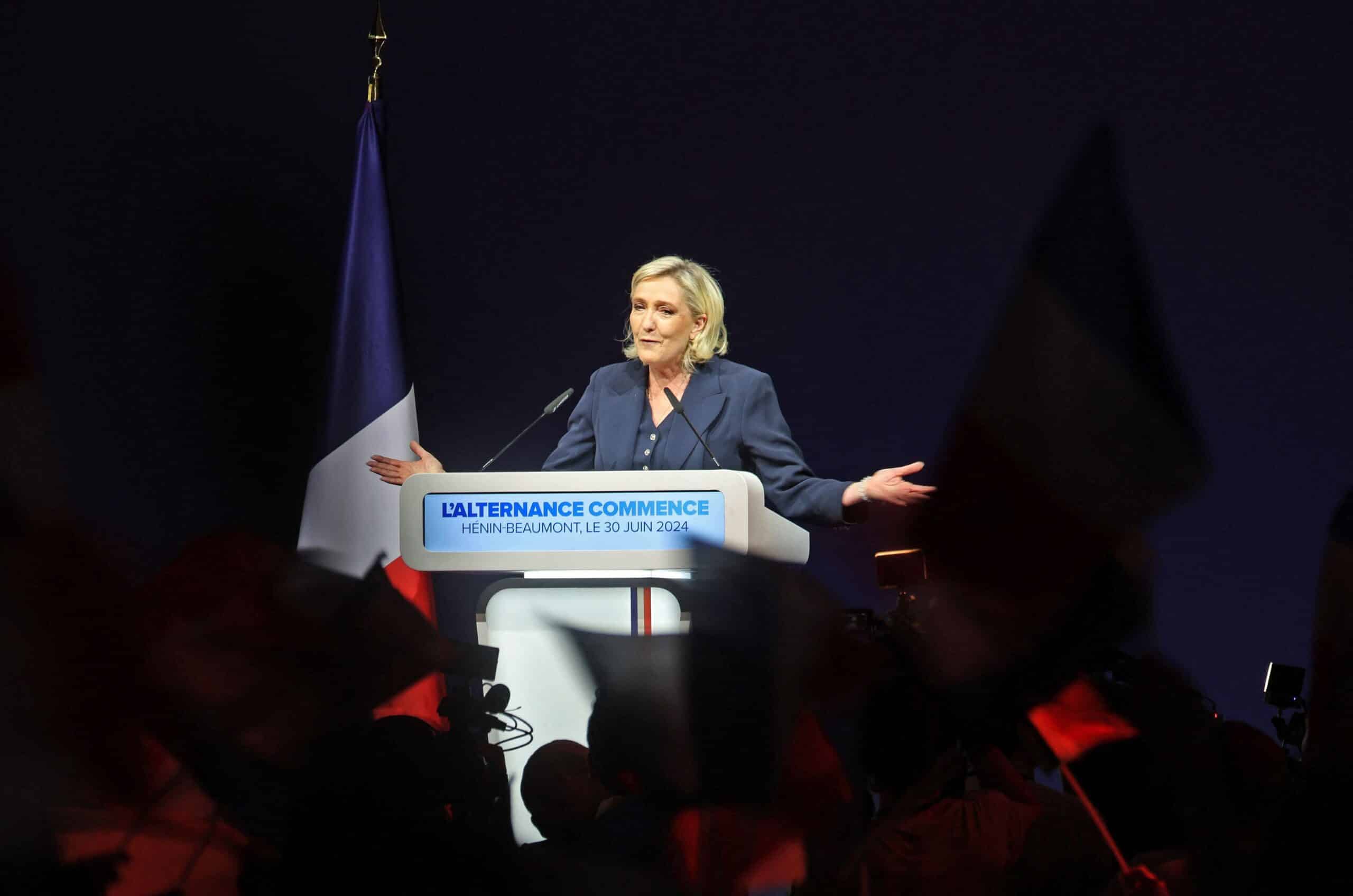 Marine Le Pen denuncia el crecimiento del fundamentalismo islámico: «Está protegido por una parte de la clase política»