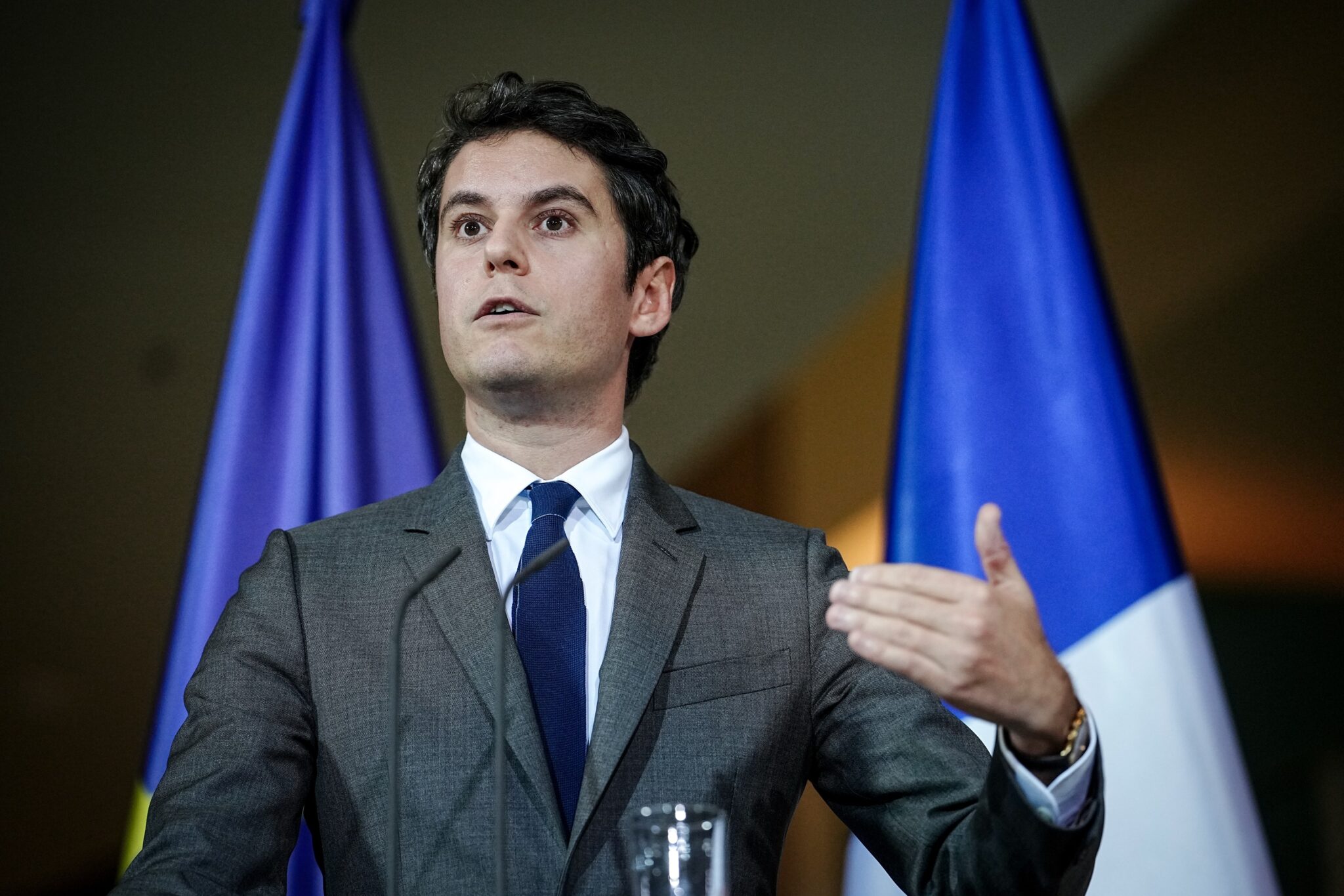 Macron no acepta la dimisión de Attal y le pide que siga como primer ministro de Francia