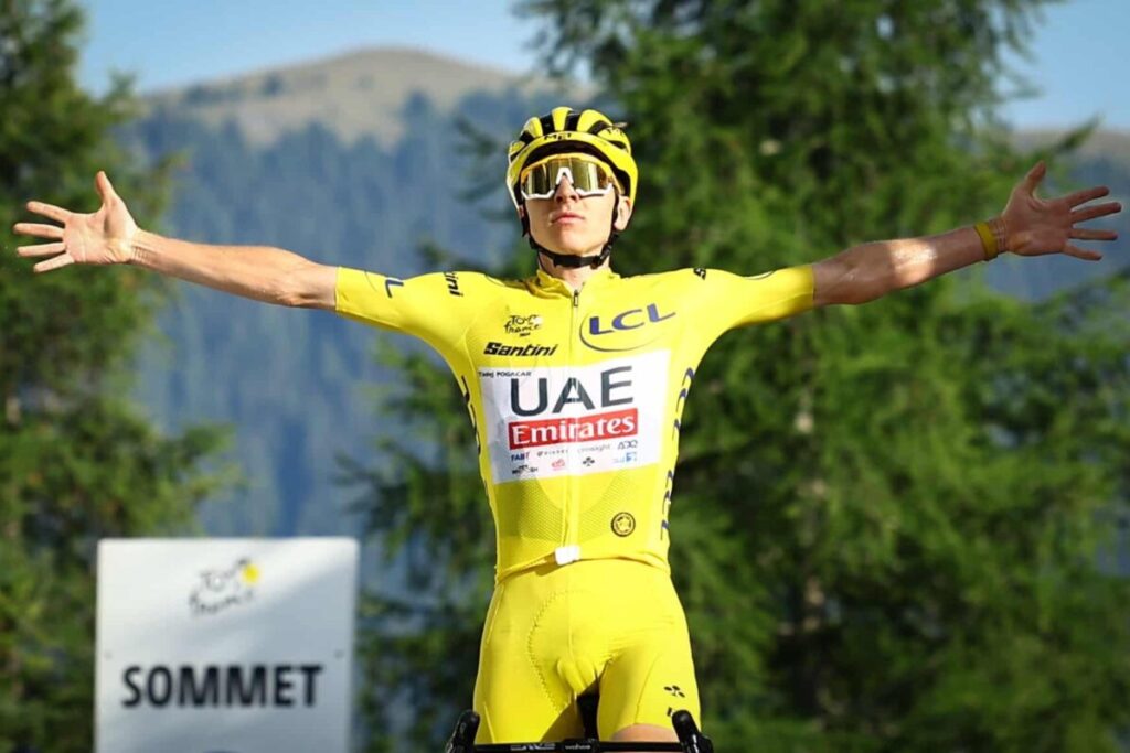 Tadej Pogacar logra su tercer Tour de Francia