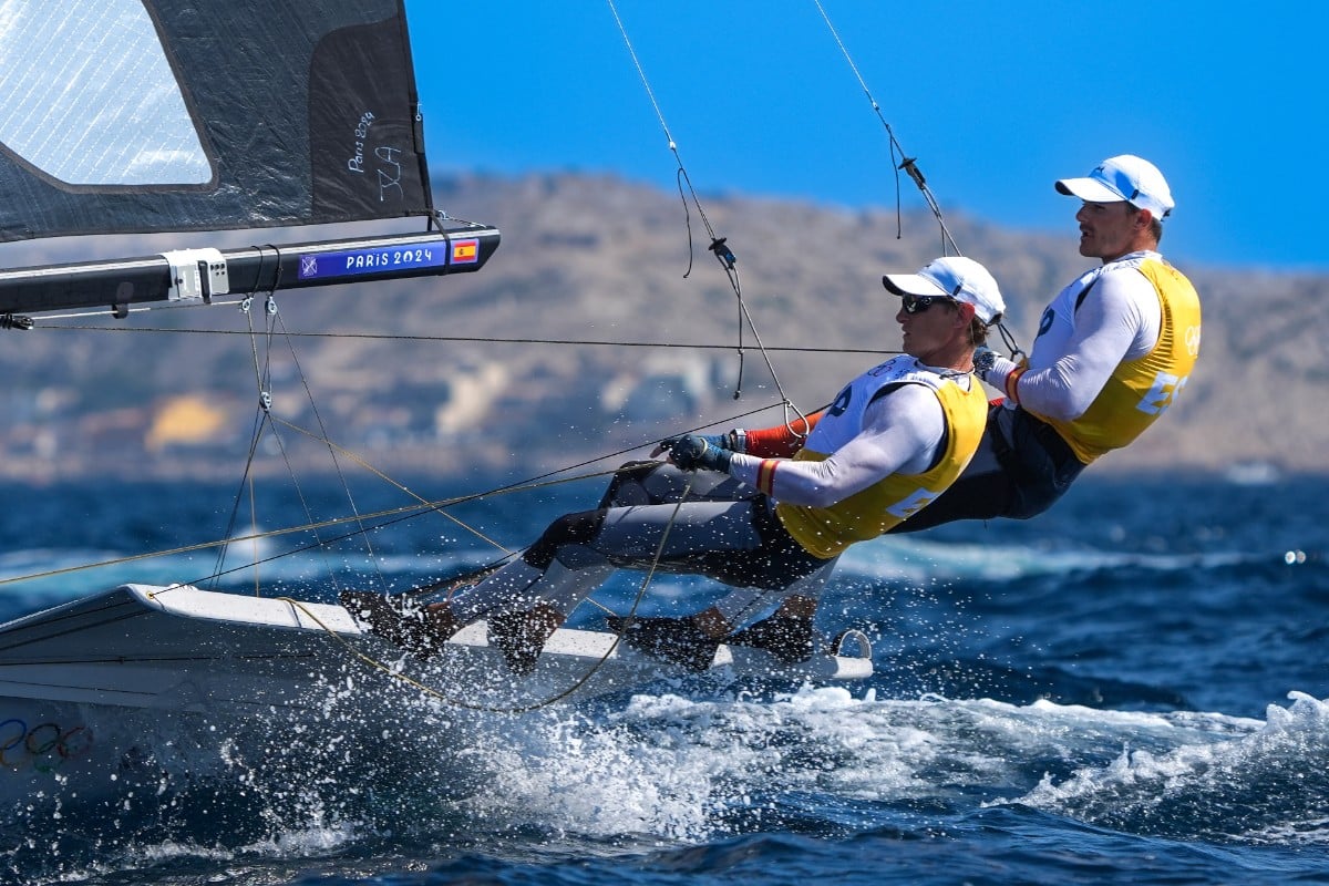 Diego Botín y Florian Trittel consiguen el primer oro para España en la clase 49er de vela