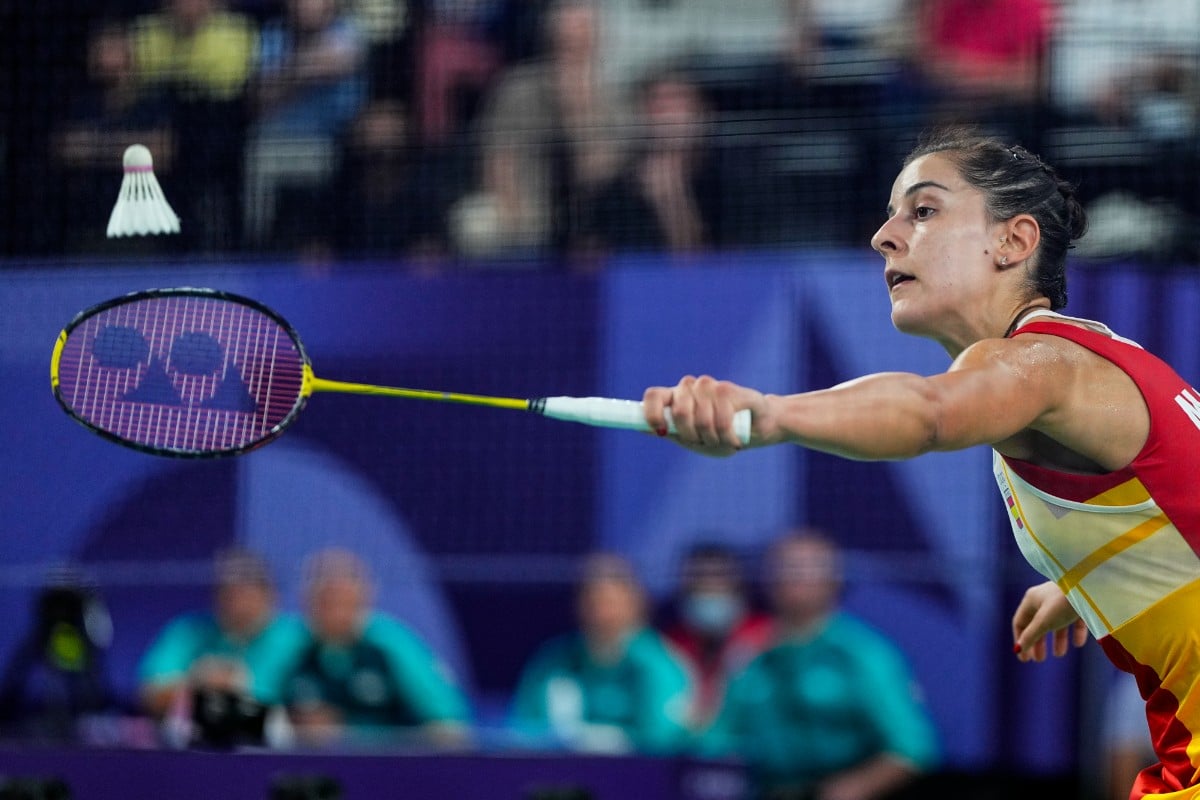 Carolina Marín se lesiona de nuevo la rodilla y se queda sin final en París