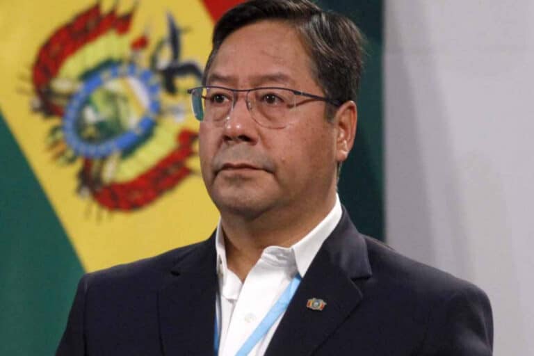 Luis Arce renuncia a ser candidato en las presidenciales bolivianas de agosto