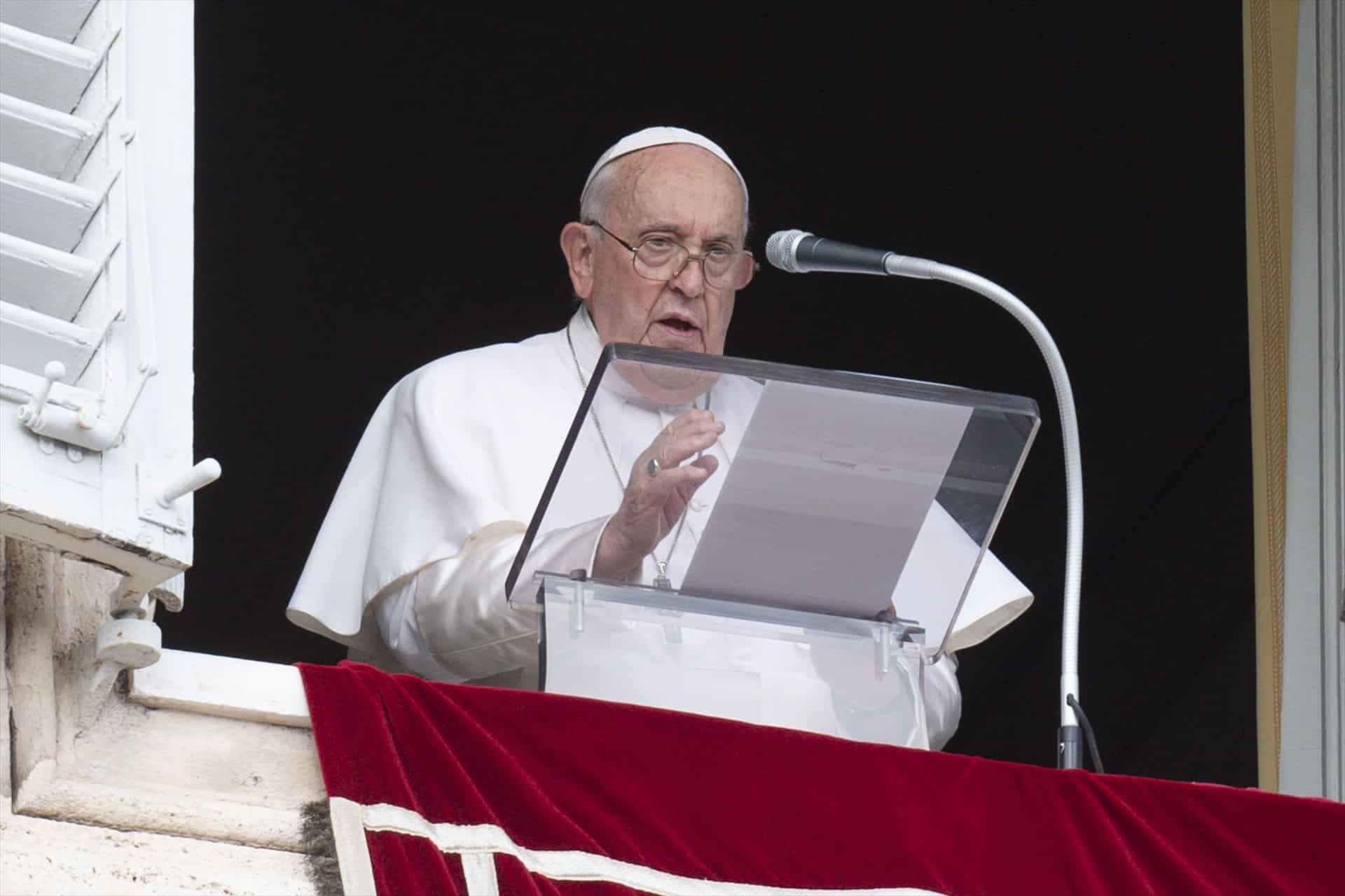 El Papa Francisco evoluciona favorablemente: no ha requerido oxígeno suplementario y su función cardíaca responde al tratamiento