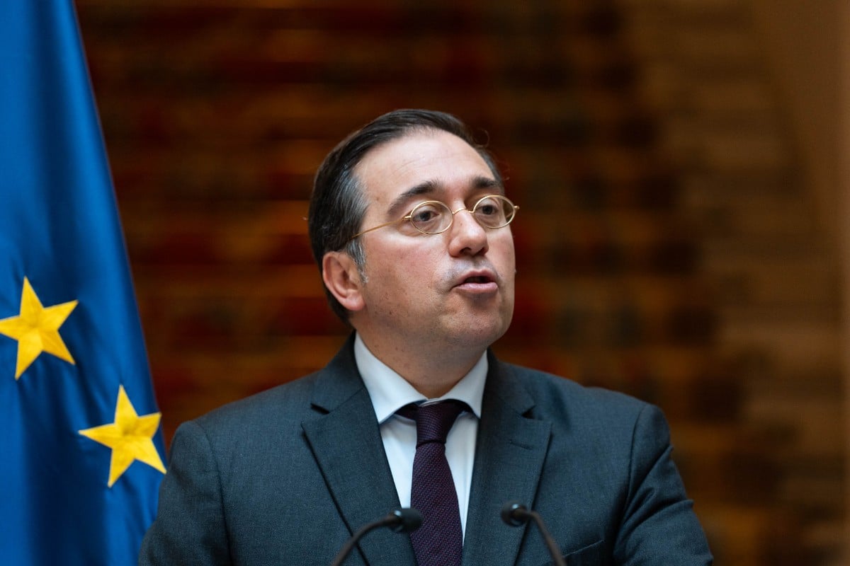 El ministro Albares anuncia una nueva «ayuda» a la Corte Penal Internacional y eleva a ocho millones la cantidad entregada desde el año pasado