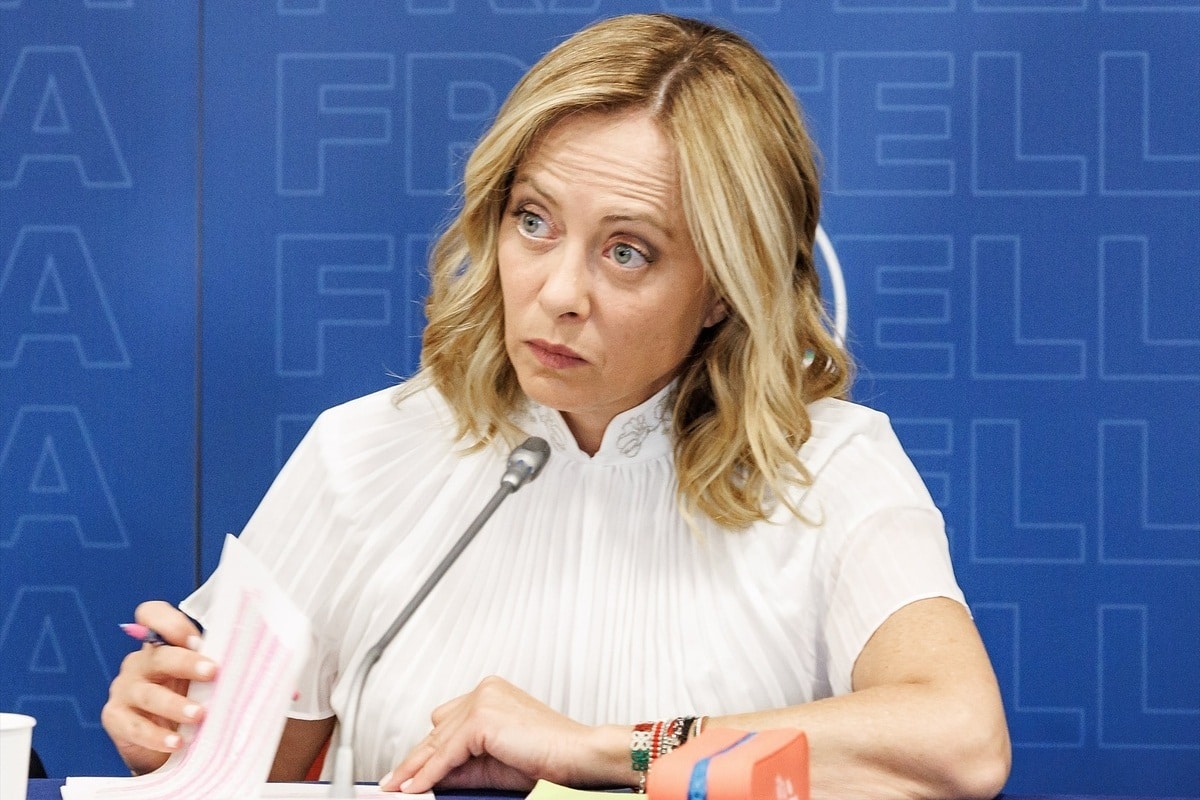 Meloni avisa otra vez a Macron y Starmer: Italia no enviará tropas a Ucrania