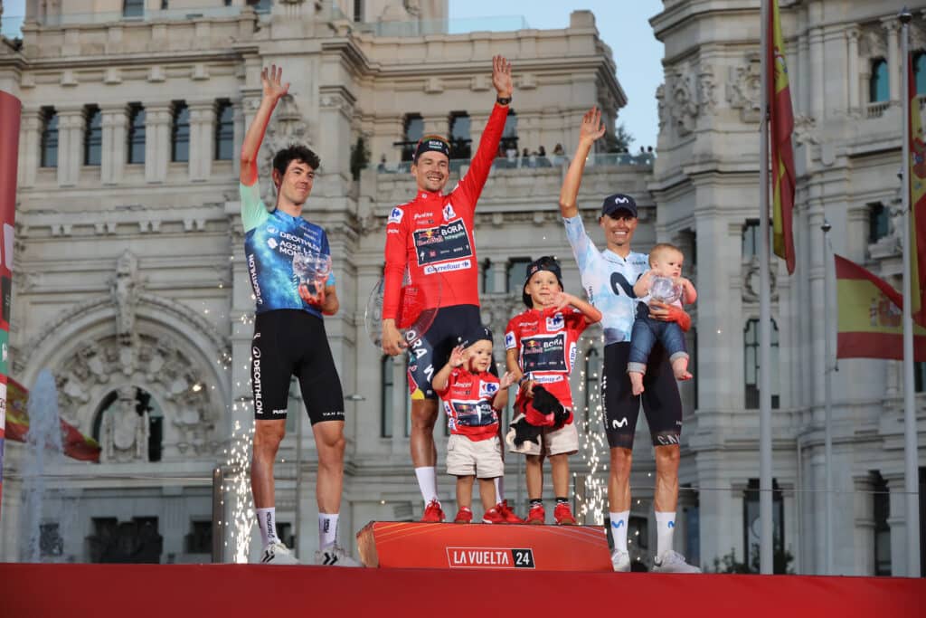 Primoz Roglic gana su cuarta Vuelta e iguala el récord de Roberto Heras