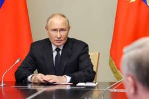 Putin insiste en su amenaza y rebaja los criterios para el uso de armas nucleares