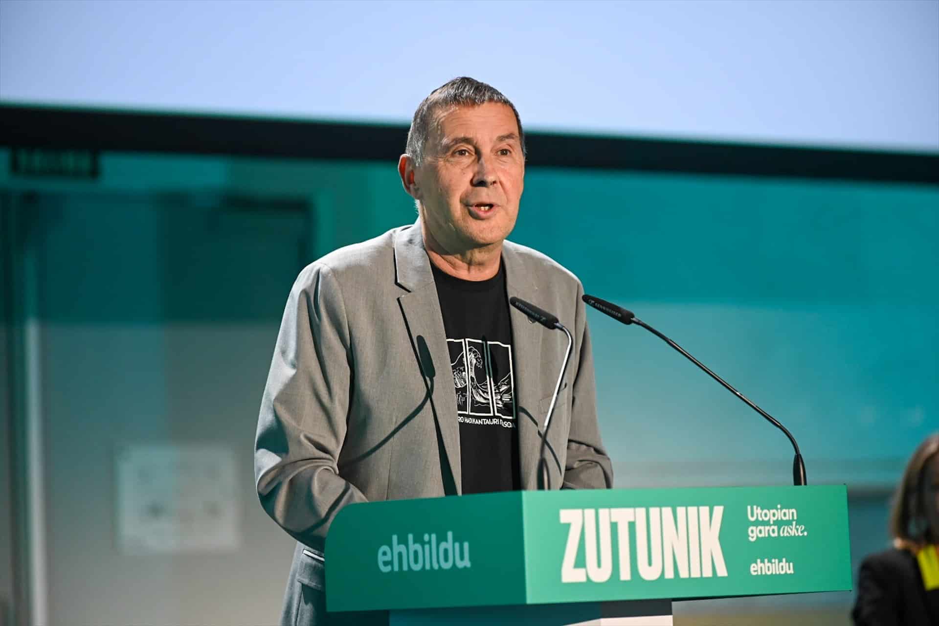 Otegui, condenado por pertenencia a banda terrorista, sobre Errejón: «Tenemos monstruos a nuestro lado»