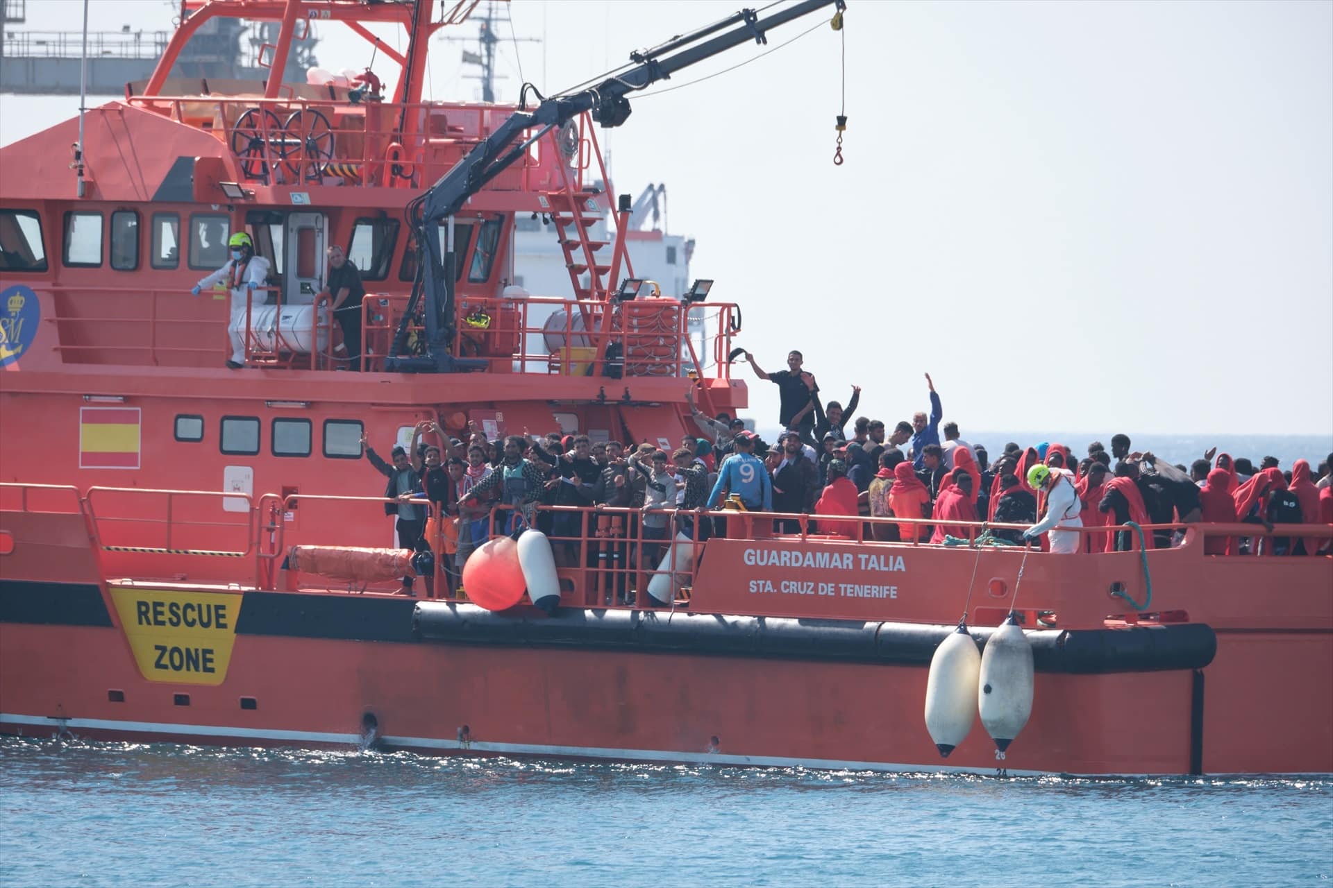 Las atenciones de Salvamento Marítimo a pateras  con inmigrantes ilegales en aguas españolas se han cuadruplicado en 2024