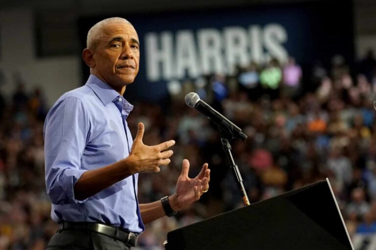 Obama irrumpe en la campaña para admitir que Harris no ilusiona y aleccionar a los votantes negros