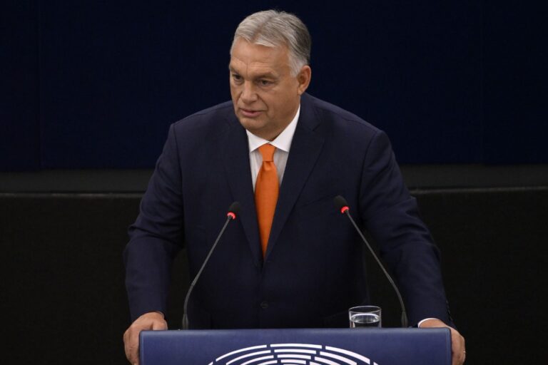 Orbán alerta en Estrasburgo del peligro de «desintegración» de Schengen y señala que la inmigración masiva ha aumentado la violencia contra las mujeres en Europa