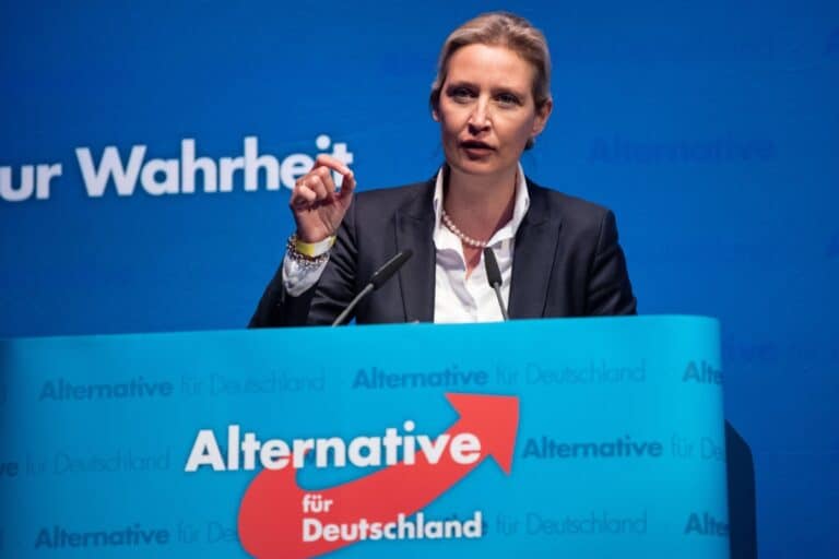 La invasión que permitió Sánchez sacude Europa: Weidel (AfD) plantea sacar a Alemania de Schengen para que «gente como la de Ceuta no pueda venir aquí»