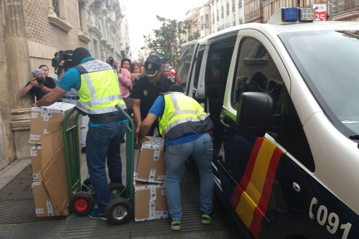 Corrupción en la UDEF: así actuaba el inspector vinculado a los narcos que escondía 20 millones en las paredes de su casa