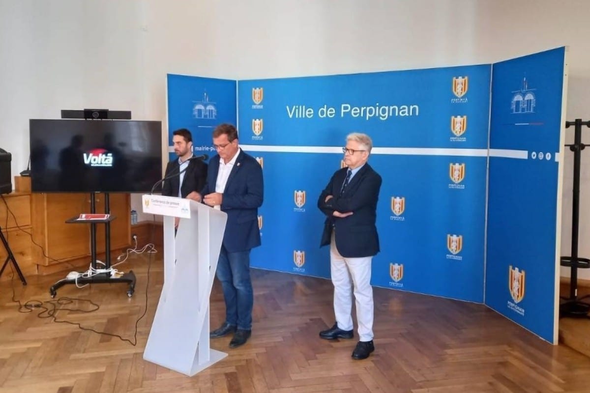 El alcalde de Perpiñán expresa su respaldo al pueblo español y ofrece apoyo logístico en las labores de emergencia