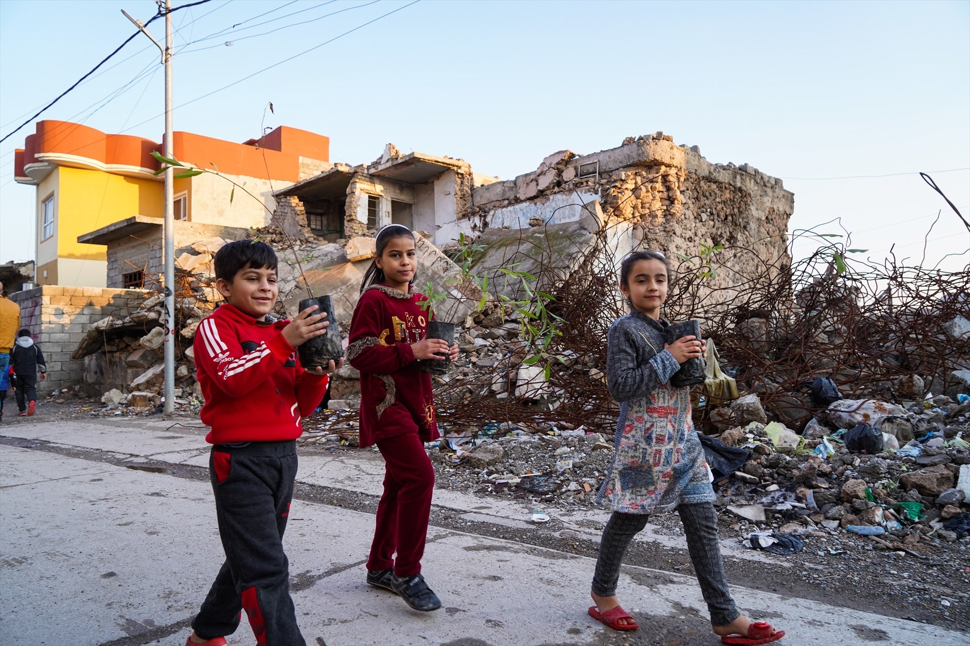 Irak debatirá un proposición de ley para rebajar la edad del consentimiento de los 18 a los nueve años