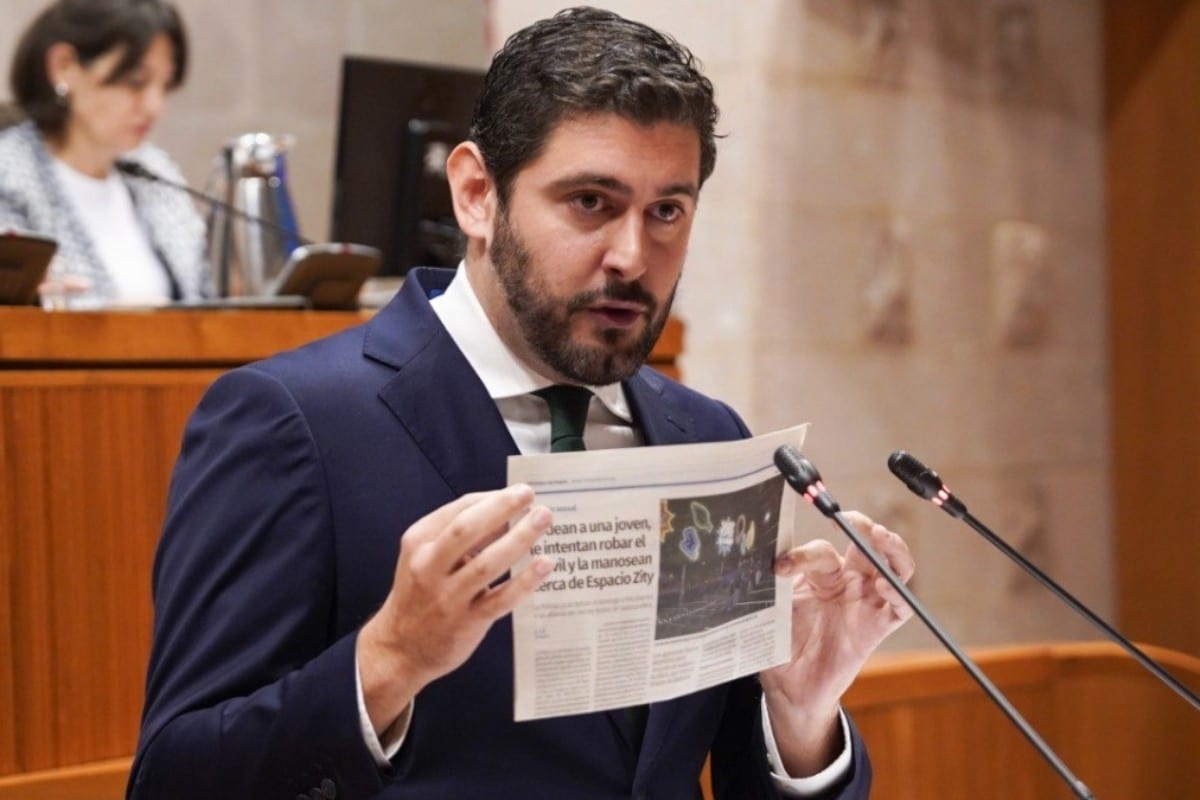 VOX reitera que la inmigración ilegal lleva «la multiculturalidad de la violación» a Aragón y defiende las deportaciones